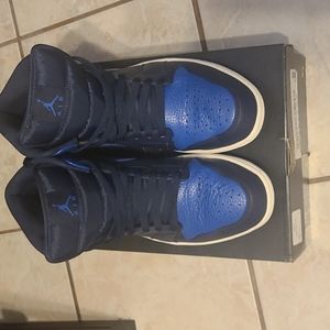Jordan reto mid 1s obsidian royal